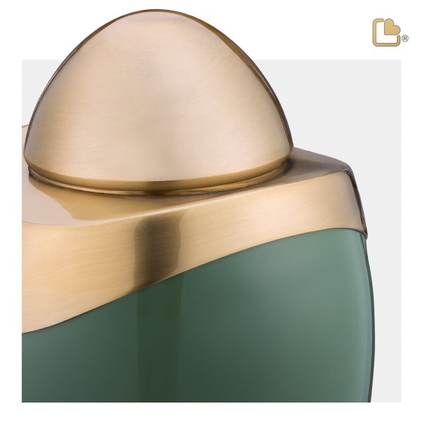 A362   Amore Standard Adult Urn Sage Green & Bru Gold Discount