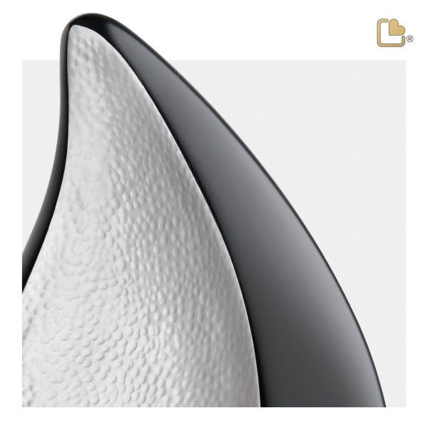 P582   TearDrop Medium Urn Black & Hmd Silver Hot on Sale